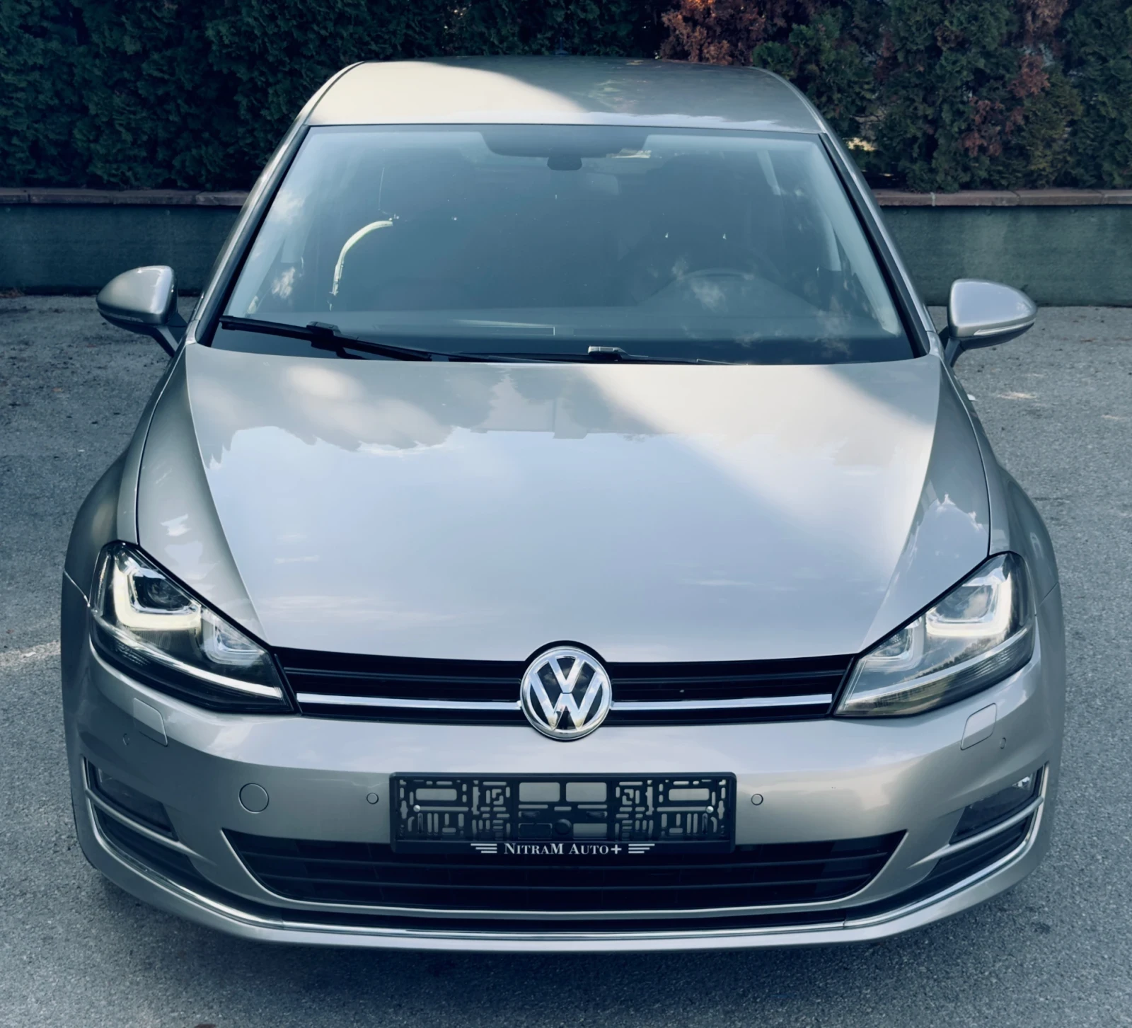 VW Golf 2.0TDI/150Hp/Navi/Led/Podgrev, снимка 2 - Автомобили и джипове - 54114556