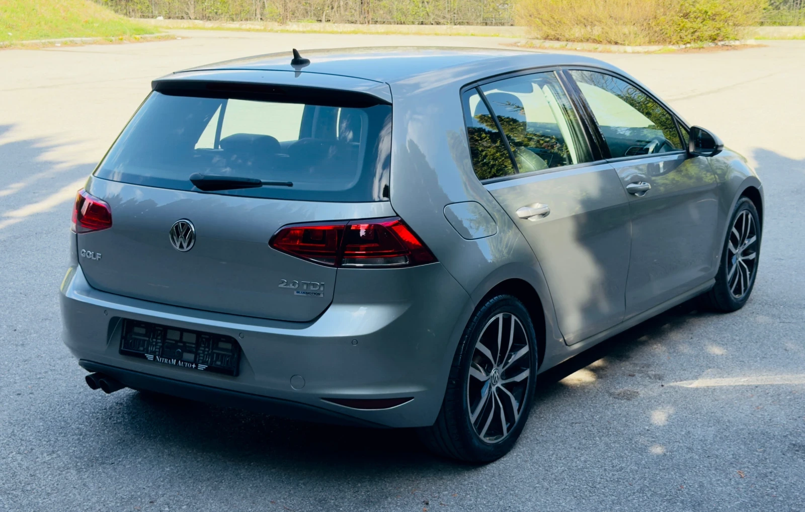 VW Golf 2.0TDI/150Hp/Navi/Led/Podgrev, снимка 9 - Автомобили и джипове - 54114556