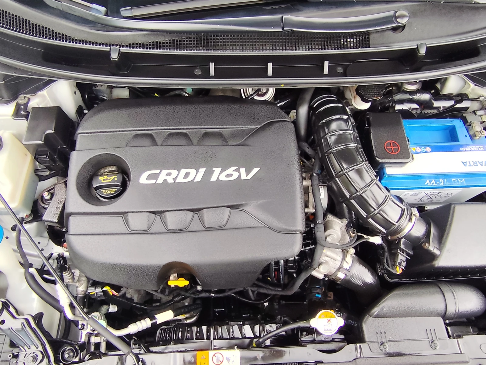 Hyundai I30 1.6CRDi* EURO5B* LED* FACE* , снимка 14 - Автомобили и джипове - 54405981