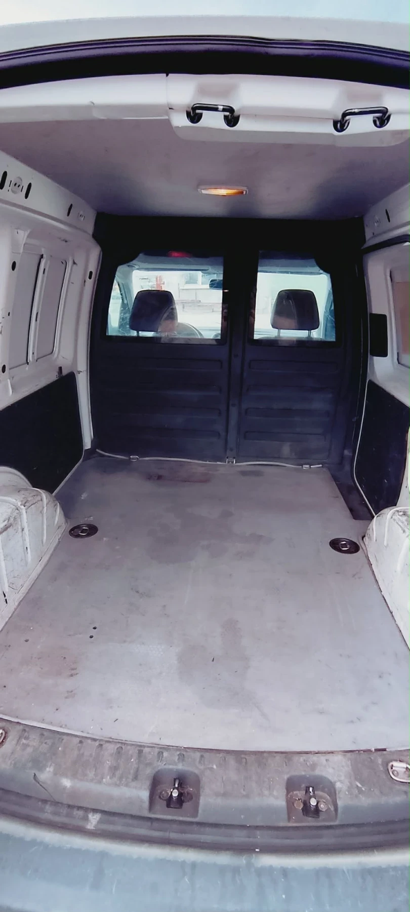 VW Caddy 102кс Навигация климатроник теглич, снимка 6 - Автомобили и джипове - 54530123