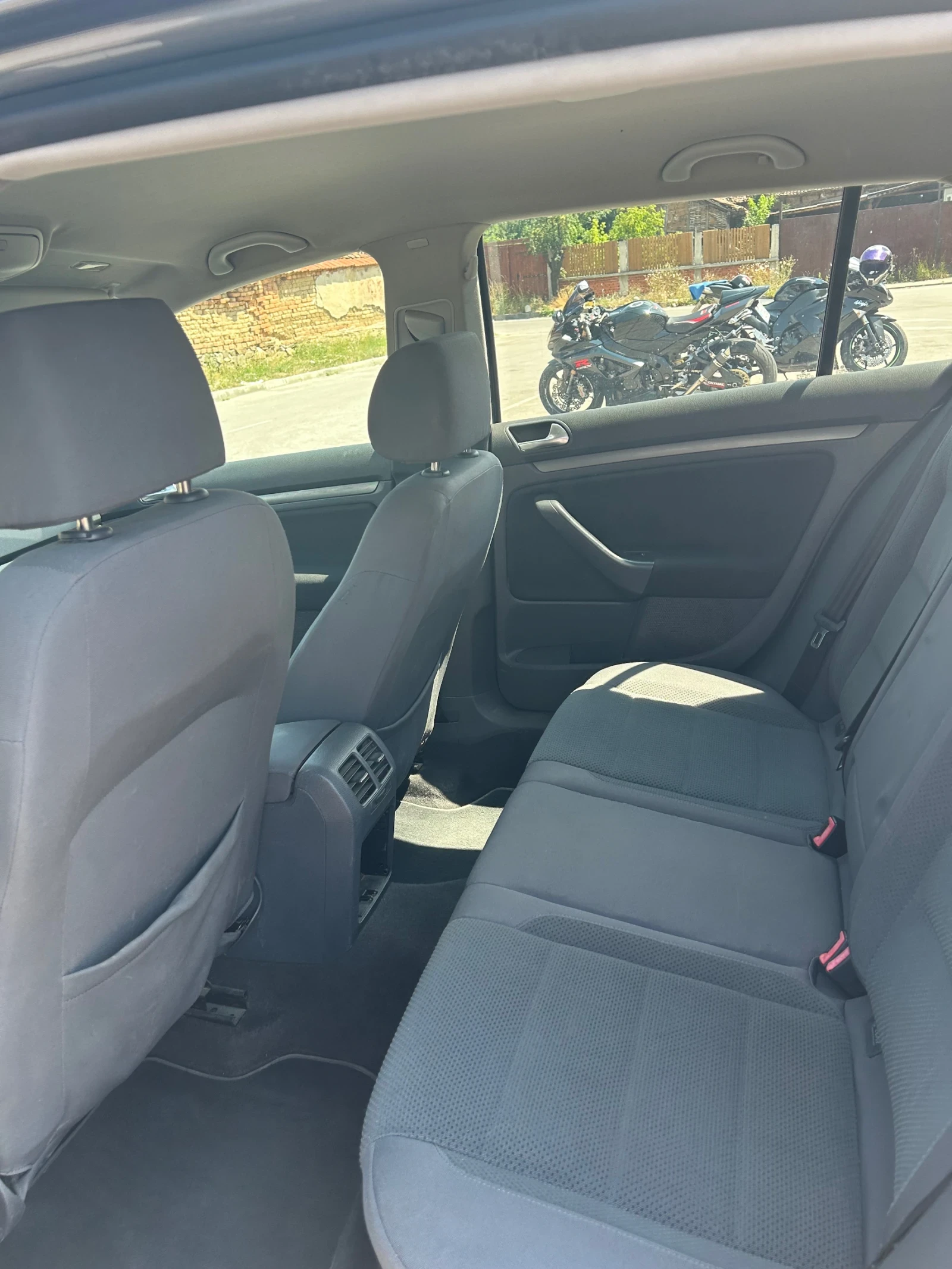 VW Golf, снимка 4 - Автомобили и джипове - 55341252