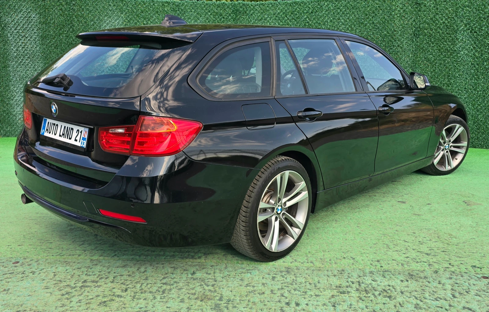 BMW 320 2.0d* 184кс* SPORT* X-Drive* 8ZF, снимка 5 - Автомобили и джипове - 55629665