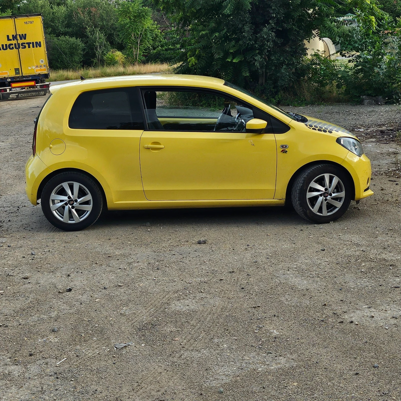 Seat Mii Sport, снимка 2 - Автомобили и джипове - 56253573