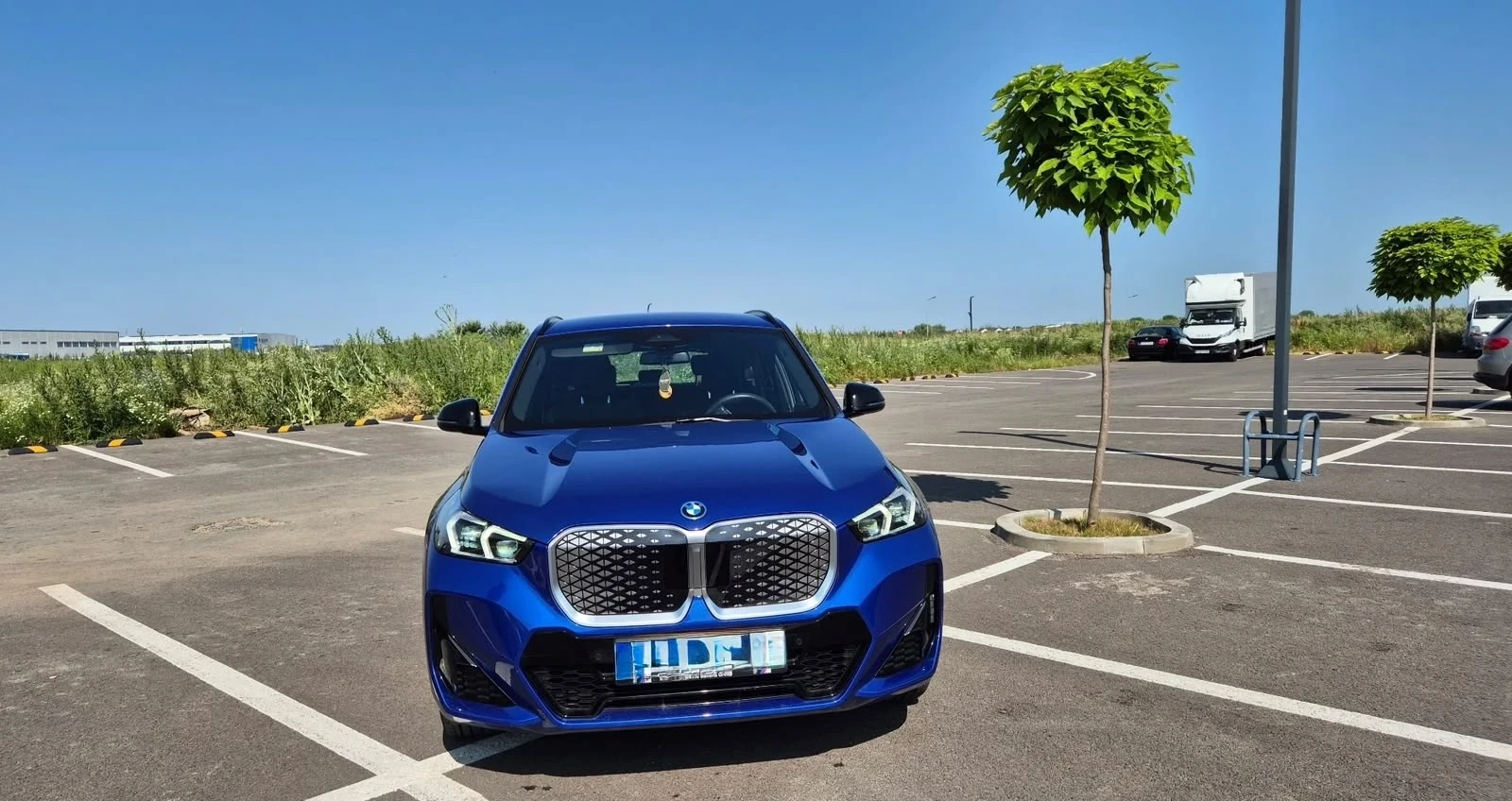 BMW iX1 Mpaket!! 204кс!!!, снимка 2 - Автомобили и джипове - 56260461