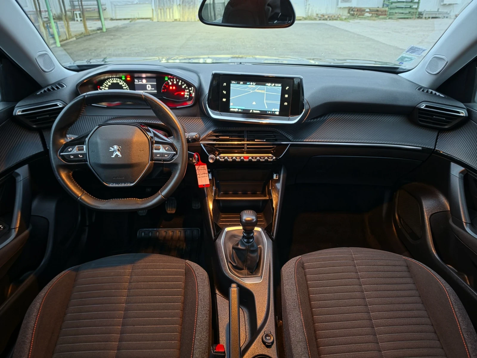 Peugeot 2008 1.5HDi, снимка 7 - Автомобили и джипове - 56427248