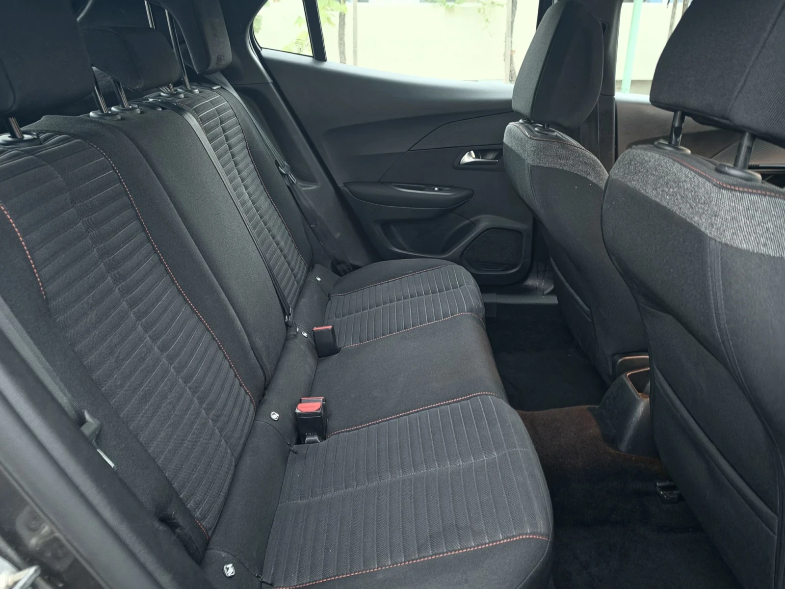 Peugeot 2008 1.5HDi, снимка 10 - Автомобили и джипове - 56427248