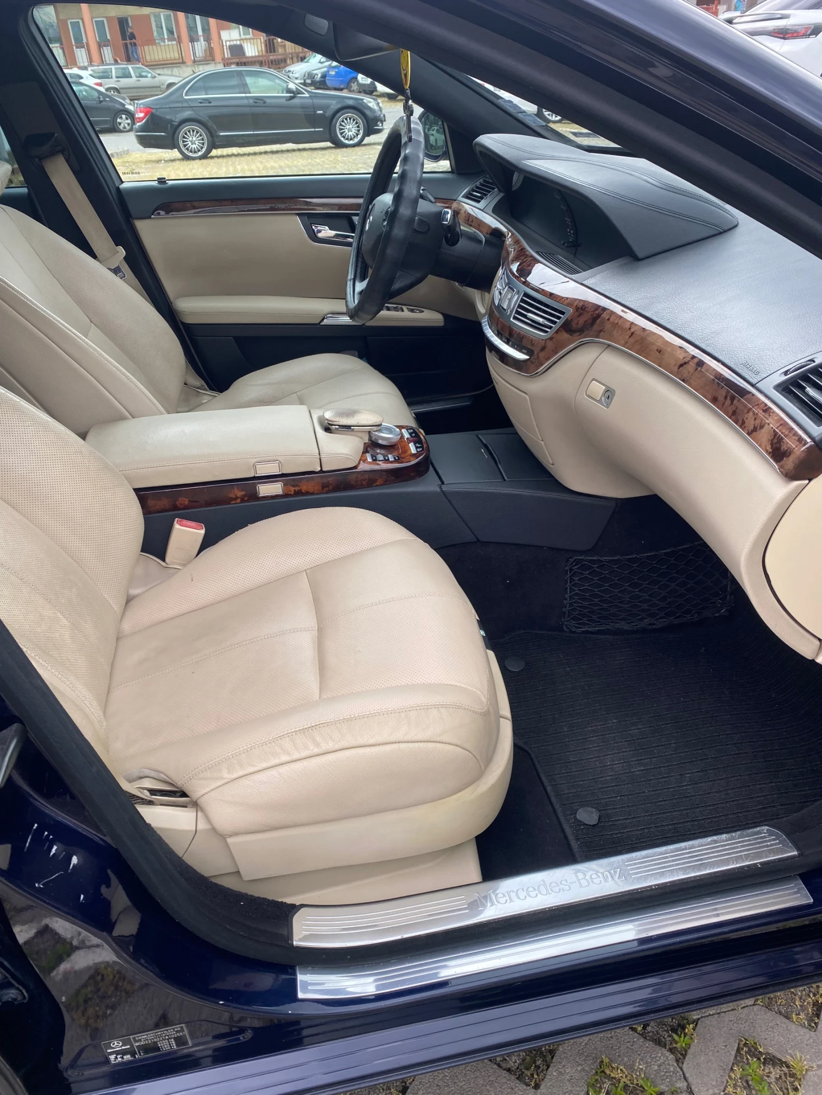 Mercedes-Benz S 320, снимка 12 - Автомобили и джипове - 56459359