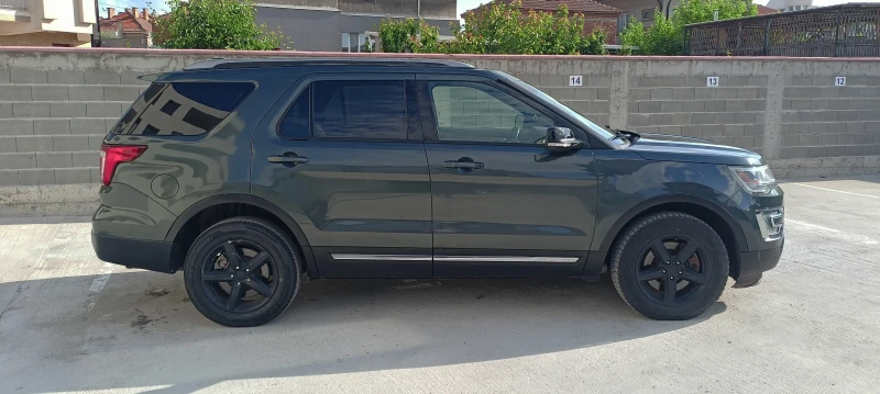 Ford Explorer XLT, снимка 4 - Автомобили и джипове - 52341822