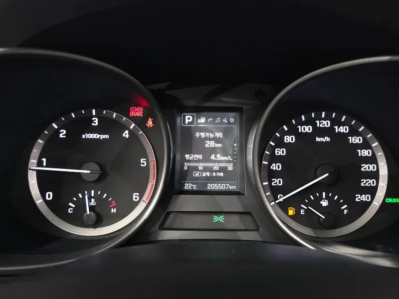 Hyundai Santa fe 2.0 2WD PREMIUM, снимка 8 - Автомобили и джипове - 56160901