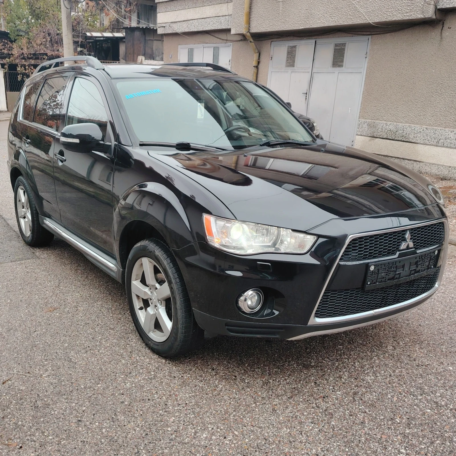 Mitsubishi Outlander 4x4 - изображение 2