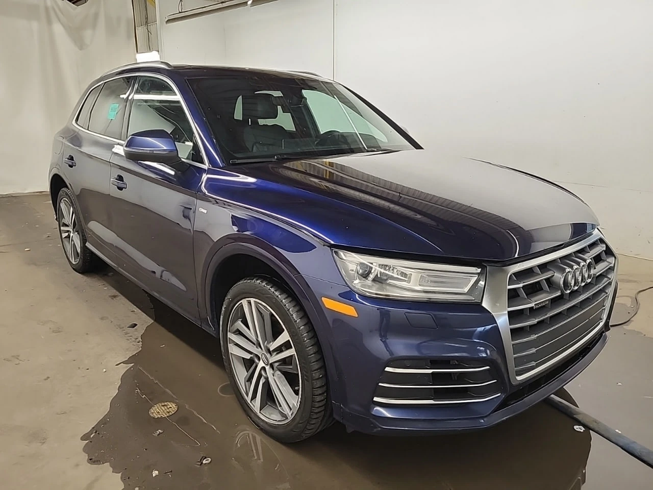 Audi Q5 PROGRESSIV* CARFAX * АвтоКредит * Цена до България - изображение 2