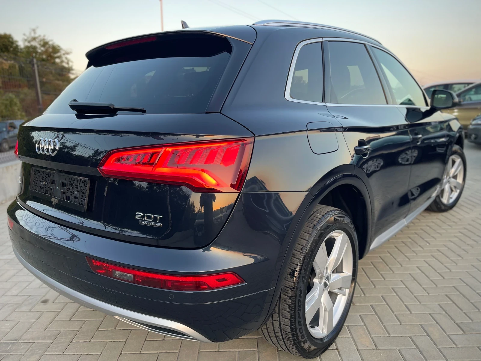 Audi Q5 Premium Plus Quattro - изображение 8