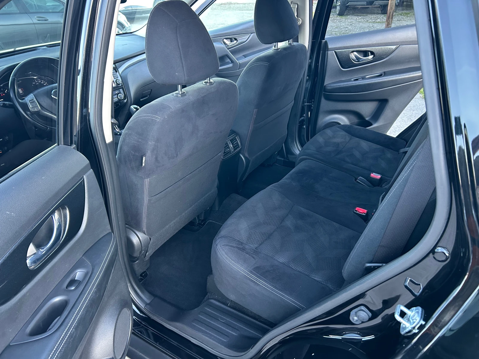 Nissan X-trail 1.6 DCI TEKNA 3D ������ | Mobile.bg � ����������� 17