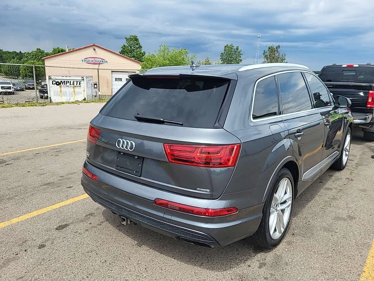 Audi Q7  55 Tfsi Quattro Progressiv/CARFAX/ФИНАНСИРАНЕ, снимка 3 - Автомобили и джипове - 54941613