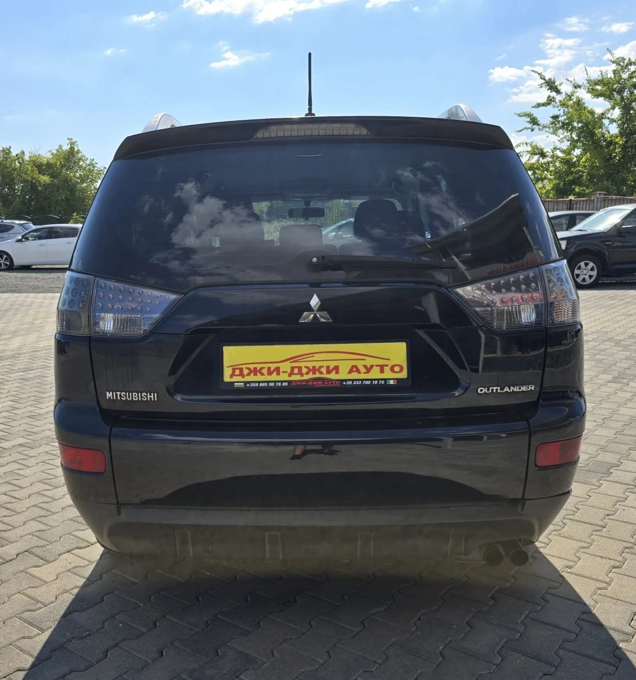 Mitsubishi Outlander 2.0D 140kc, снимка 5 - Автомобили и джипове - 56121959