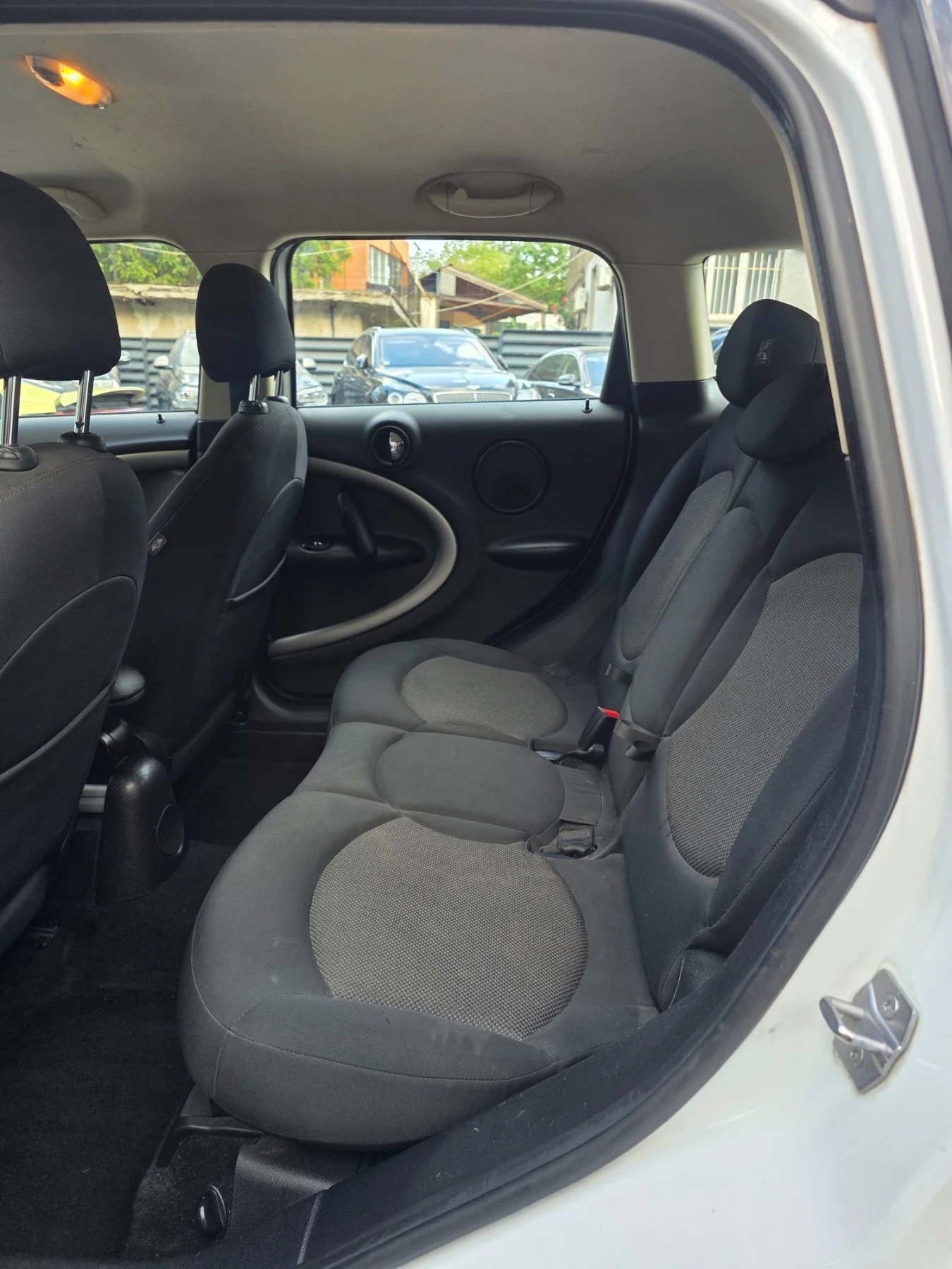 Mini Countryman D, снимка 9 - Автомобили и джипове - 56125453
