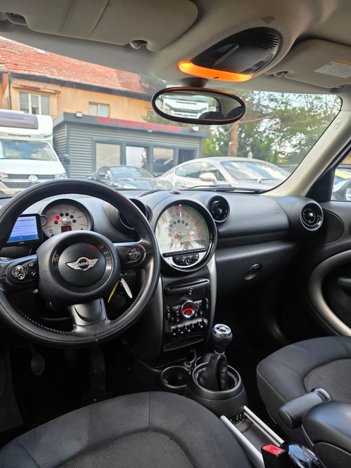 Mini Countryman D, снимка 7 - Автомобили и джипове - 56125453