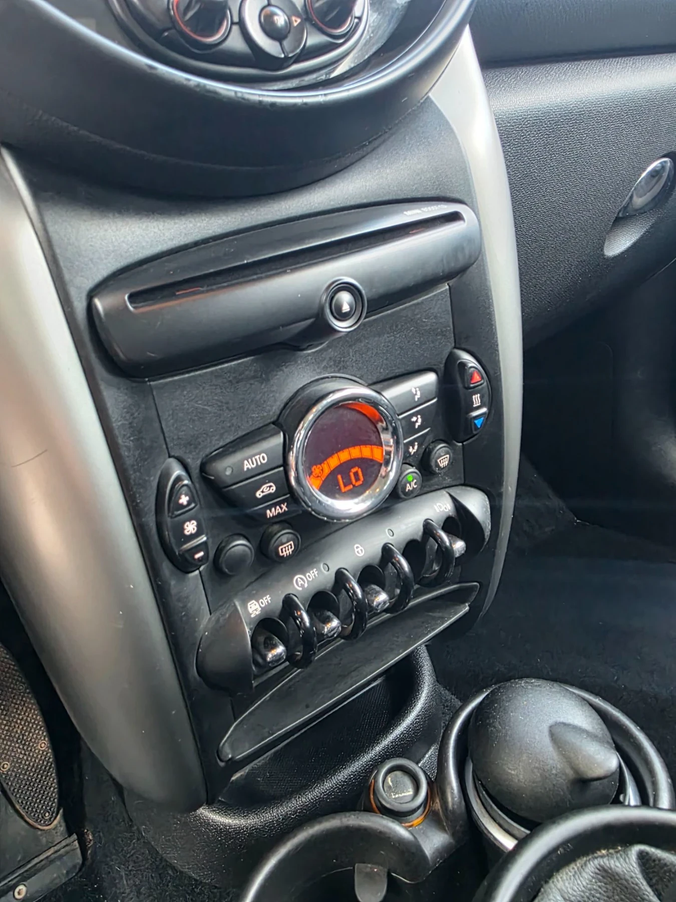 Mini Countryman D, снимка 8 - Автомобили и джипове - 56125453