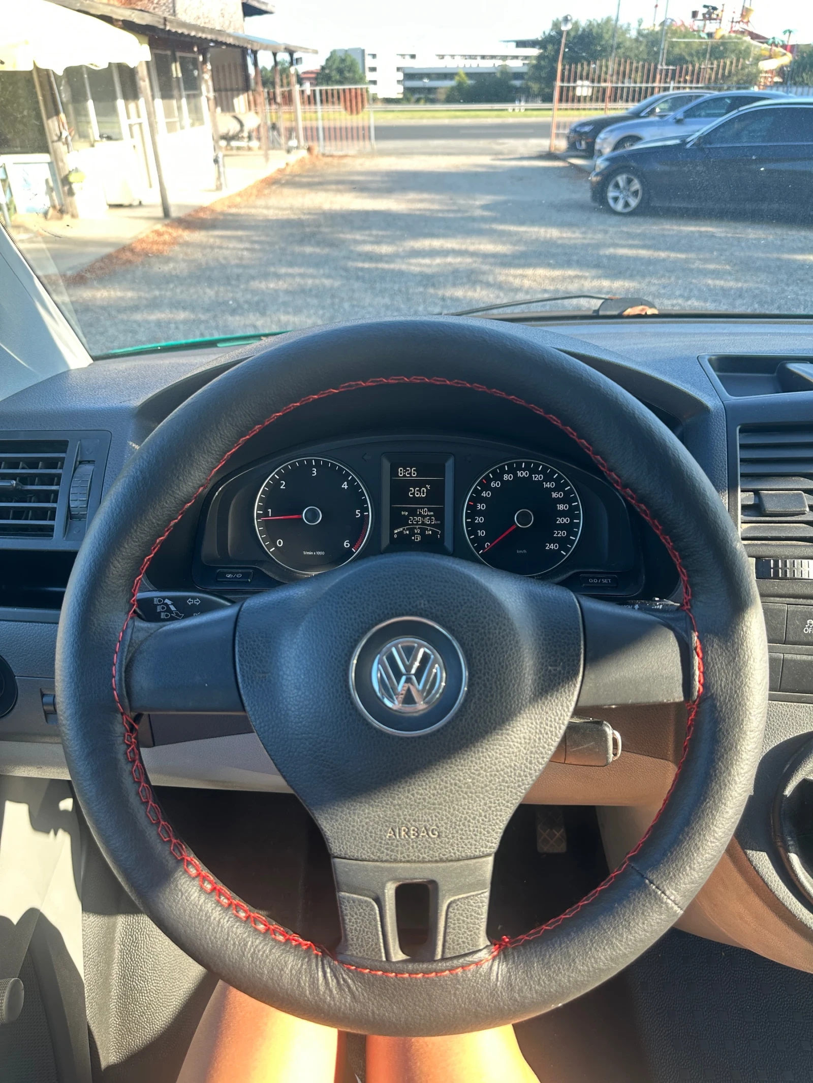 VW Transporter 2.0d Товаропътнически - изображение 9