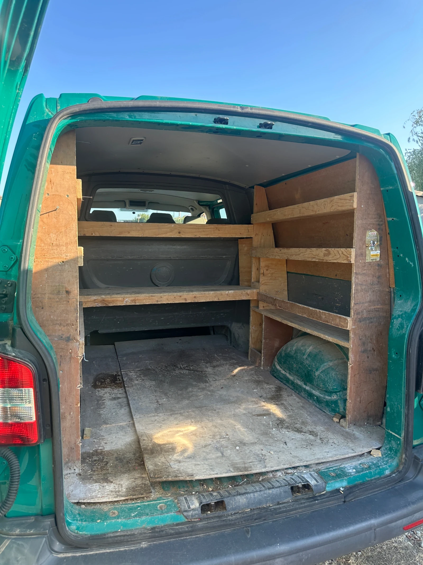 VW Transporter 2.0d Товаропътнически - изображение 10