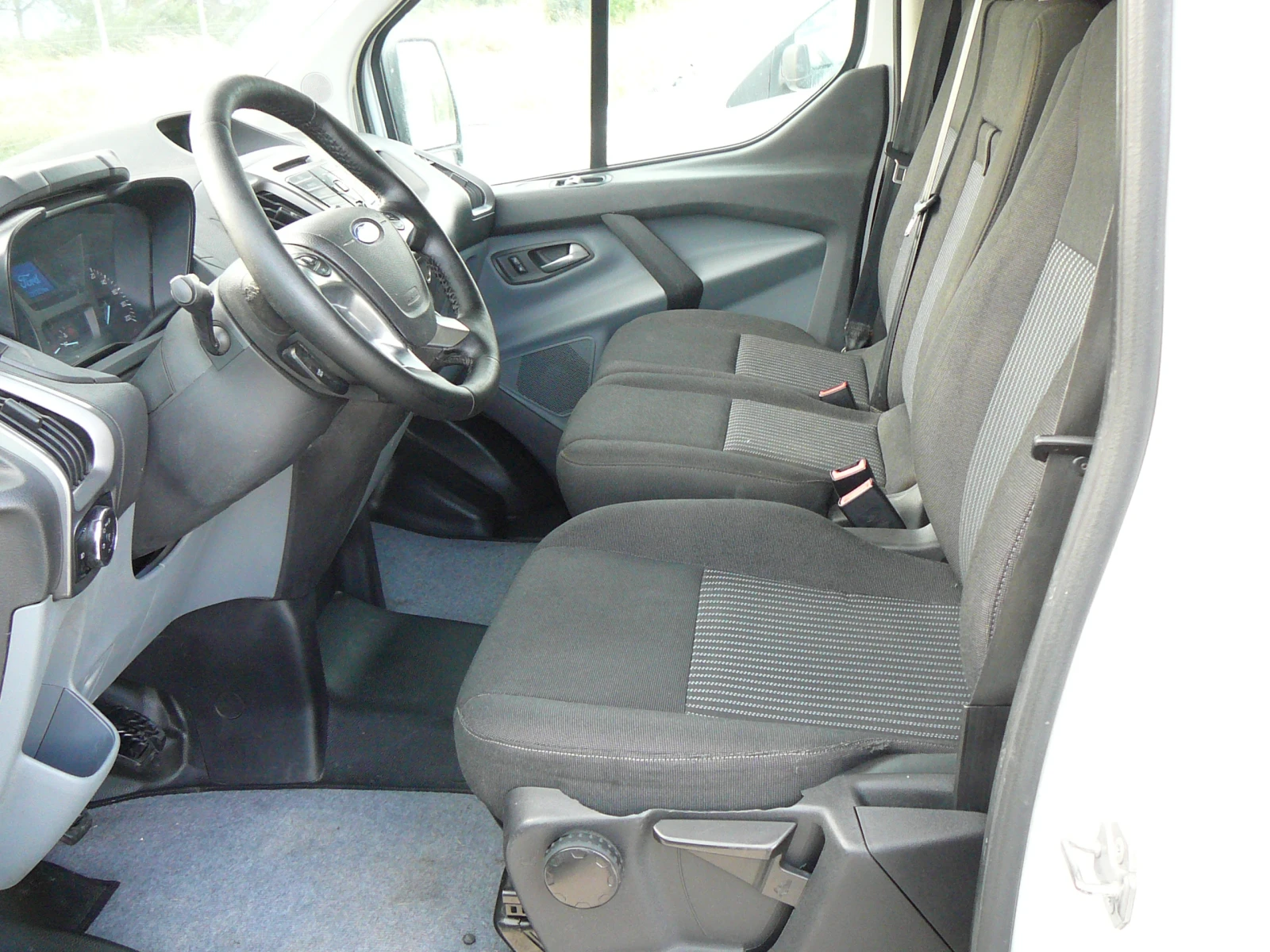 Ford Transit Custom 2.2tdci L2 H2, снимка 6 - Бусове и автобуси - 54918727