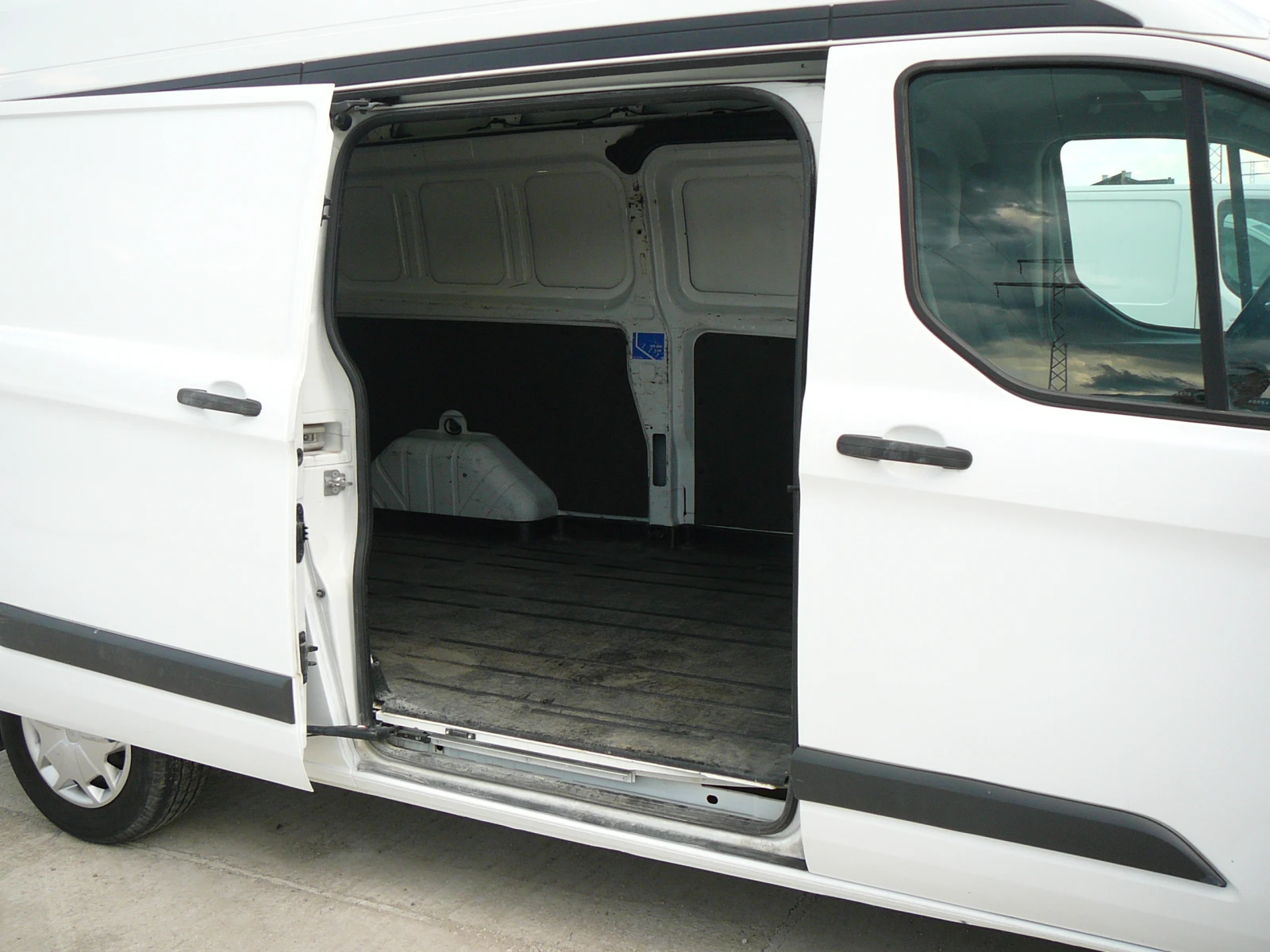 Ford Transit Custom 2.2tdci L2 H2, снимка 11 - Бусове и автобуси - 54918727