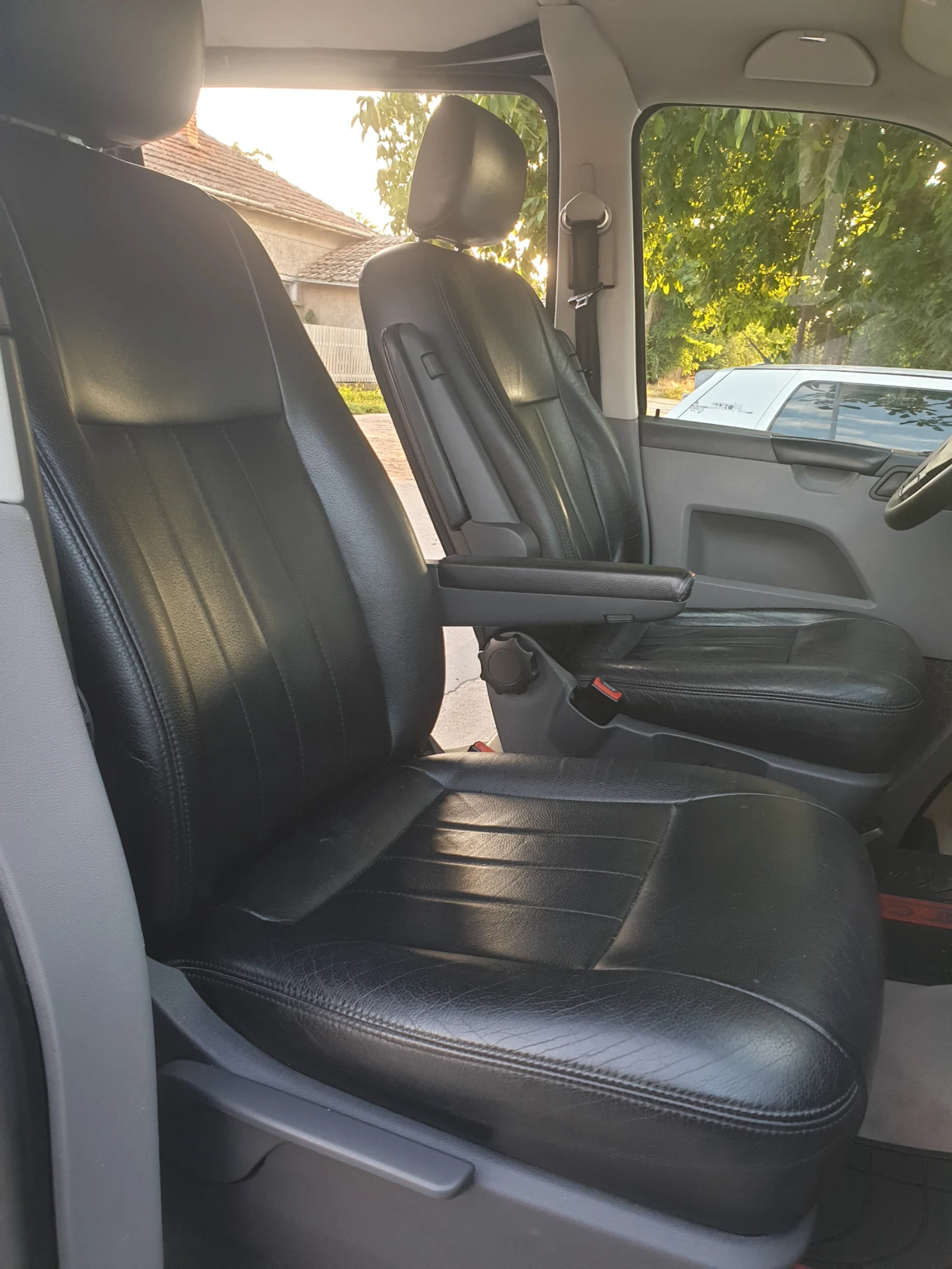 VW T5 2.5 TDI 174 ks, снимка 13 - Бусове и автобуси - 55507910