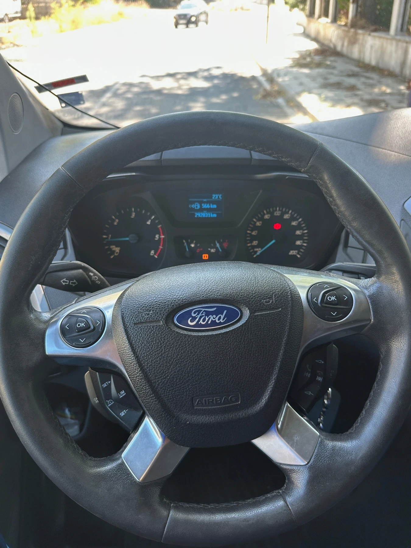 Ford Transit Custom, снимка 7 - Бусове и автобуси - 55734869