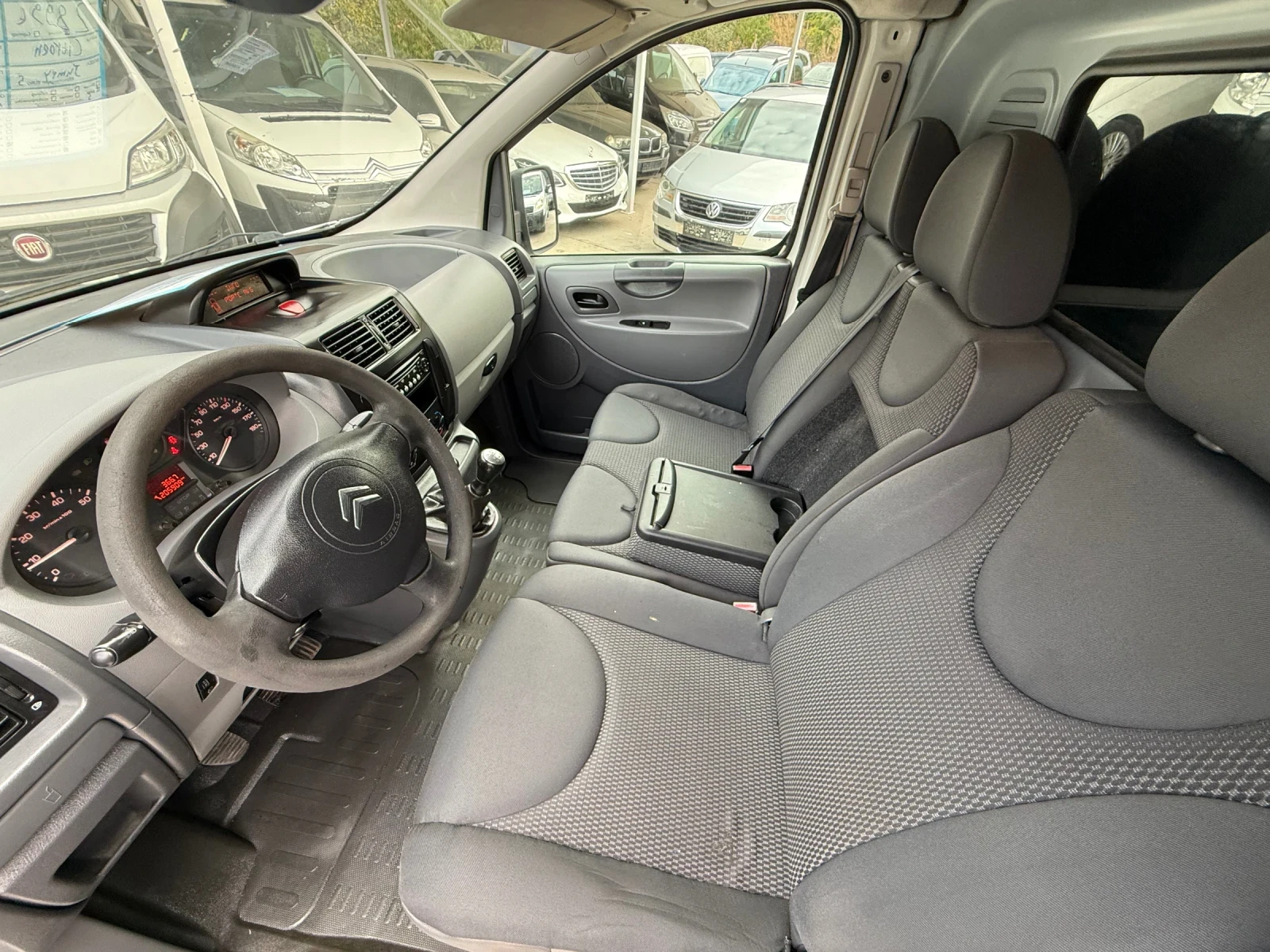 Citroen Jumpy 1.6HDI ЛИЗИНГ, снимка 9 - Бусове и автобуси - 56605319