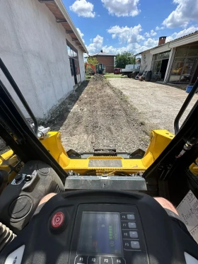 Мини челни товарачи Komatsu Sk 715, снимка 7