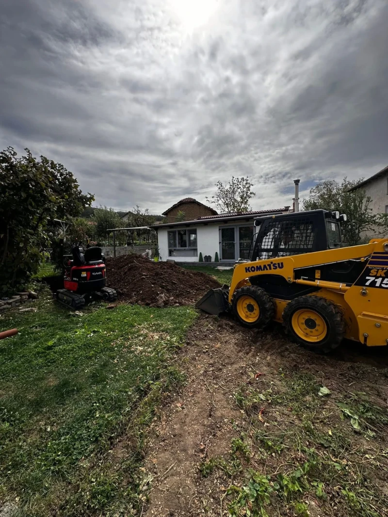 Мини челни товарачи Komatsu Sk 715, снимка 4 - Индустриална техника - 52634317