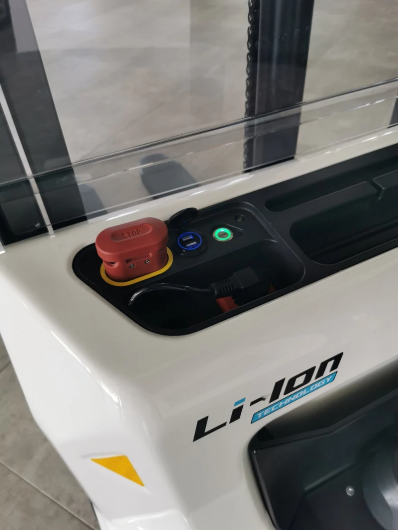 Електрокар Bobcat Стакер LSM12N, снимка 7 - Индустриална техника - 49811523