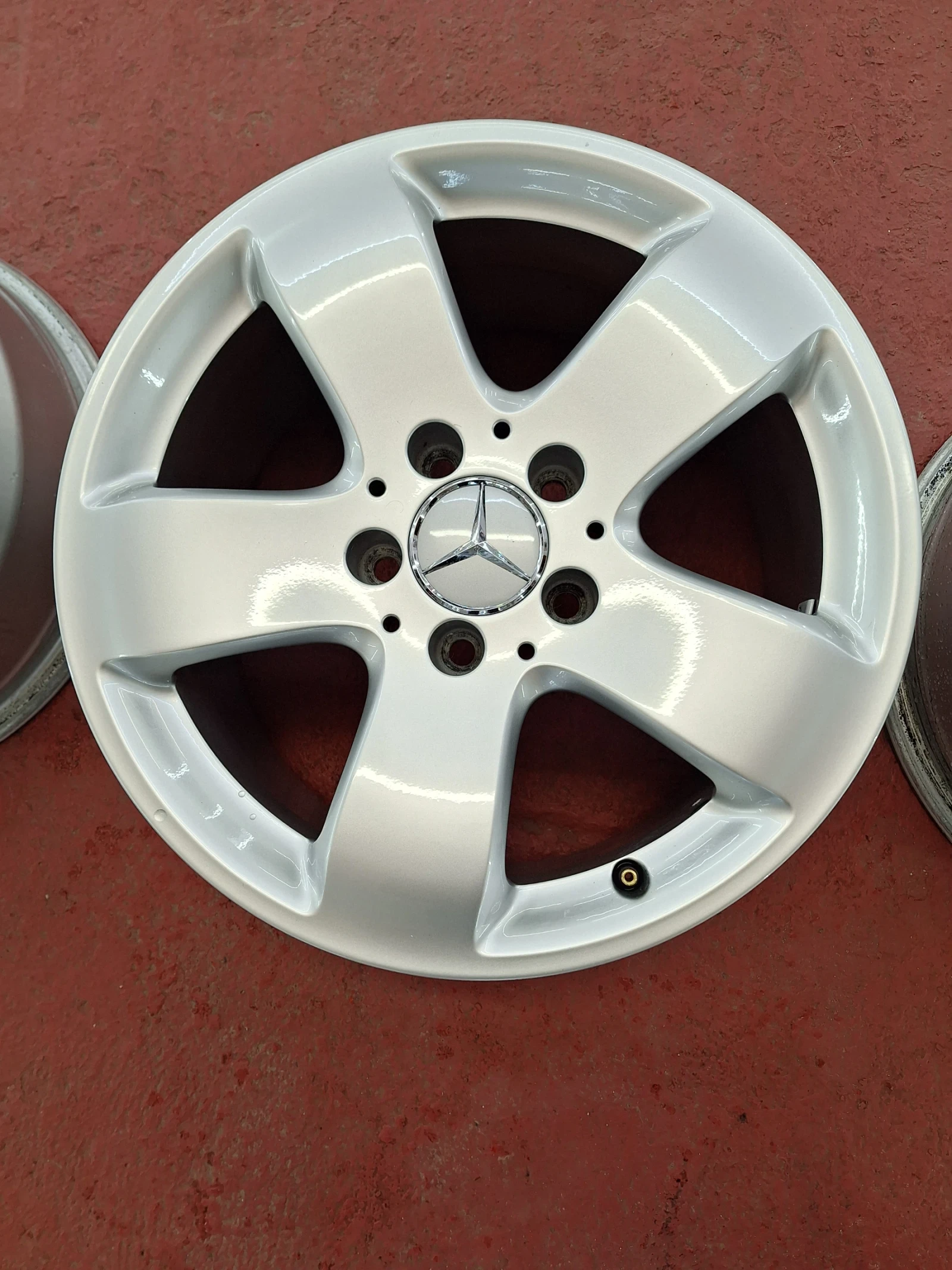 Джанти за Mercedes-Benz E 200, снимка 4 - Гуми и джанти - 54000414