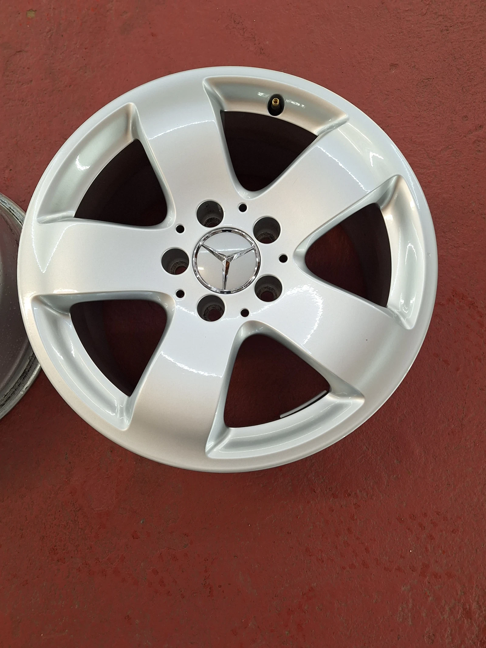 Джанти за Mercedes-Benz E 200, снимка 6 - Гуми и джанти - 54000414