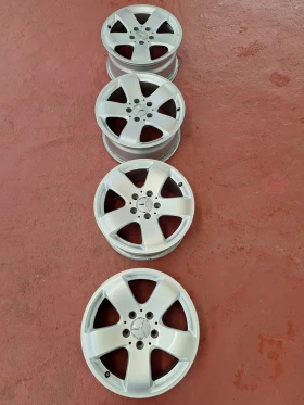 ����� �� �������� �� ������ �� Mercedes-Benz E 200