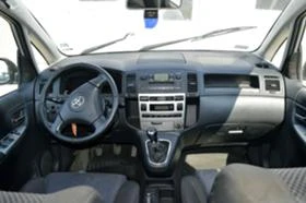 Toyota Corolla verso 2.0 D-4D, снимка 6