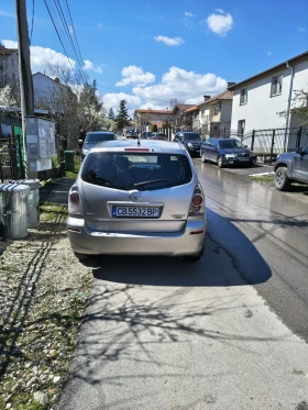 Toyota Corolla verso, снимка 3