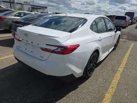 Toyota Camry SE  CARFAX, снимка 3