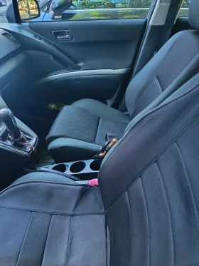Toyota Corolla verso, снимка 10