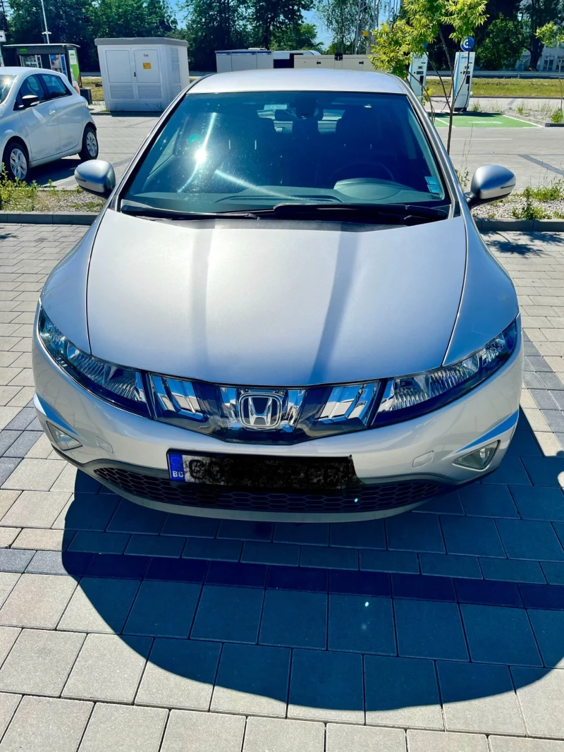 Honda Civic 1.8i VTEC, снимка 1 - Автомобили и джипове - 47173848