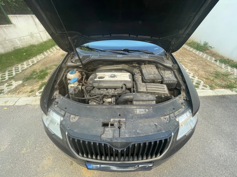 Skoda Superb, снимка 8 - Автомобили и джипове - 47405836