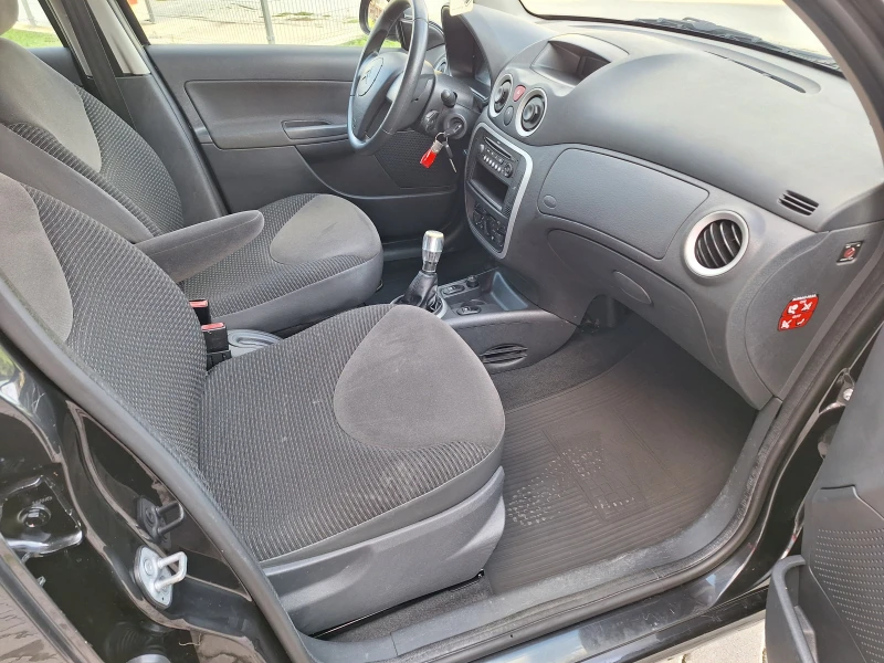 Citroen C3 1.4i Face!, снимка 13 - Автомобили и джипове - 47558617