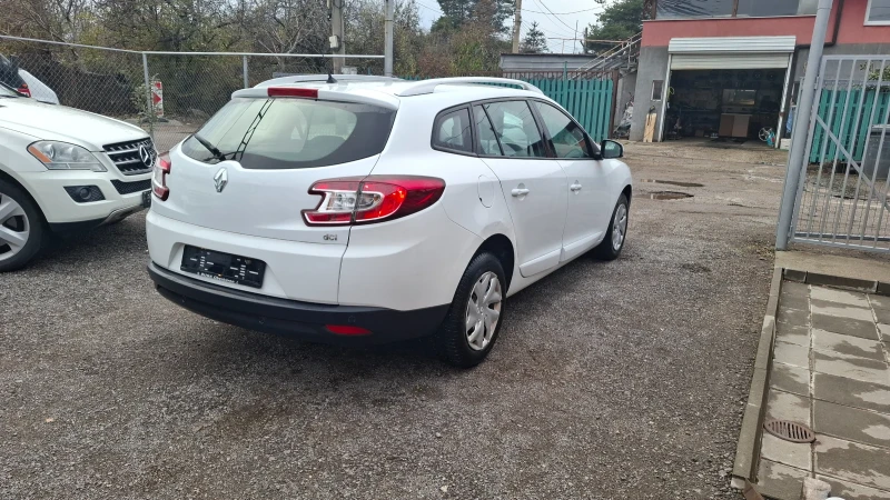 Renault Megane 1.5dci, снимка 4 - Автомобили и джипове - 48009767