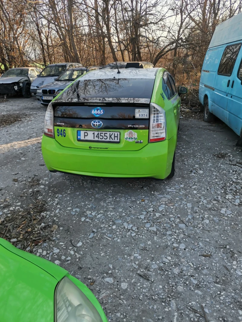 Toyota Prius, снимка 2 - Автомобили и джипове - 48202229