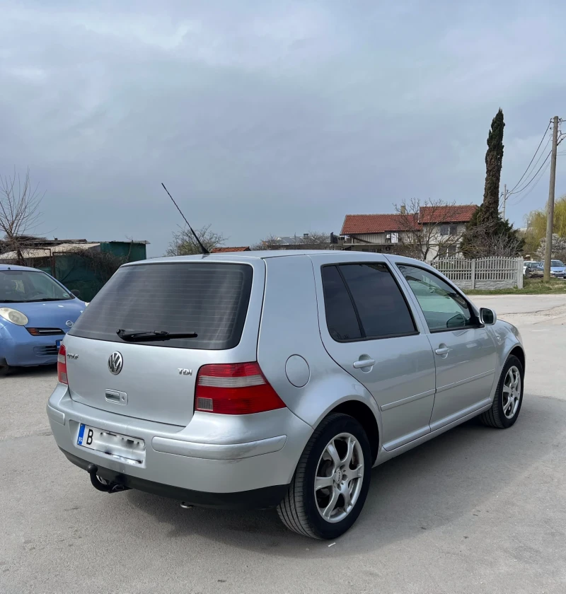 VW Golf 1.9 TDI, снимка 3 - Автомобили и джипове - 49518738