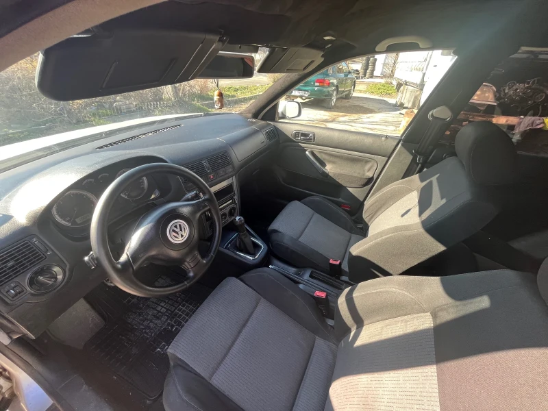 VW Golf 1.9 TDI, снимка 11 - Автомобили и джипове - 49518738