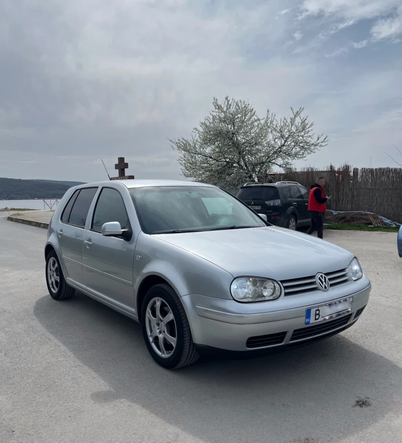 VW Golf 1.9 TDI, снимка 2 - Автомобили и джипове - 49518738