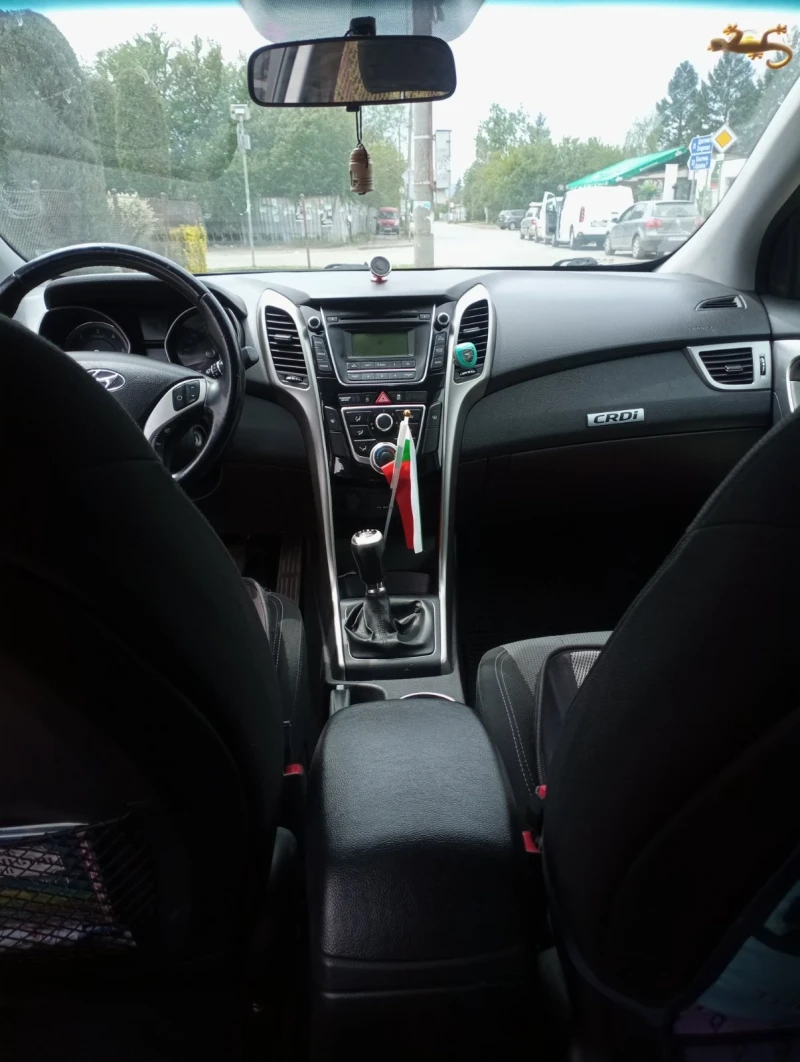 Hyundai I30, снимка 8 - Автомобили и джипове - 53023254