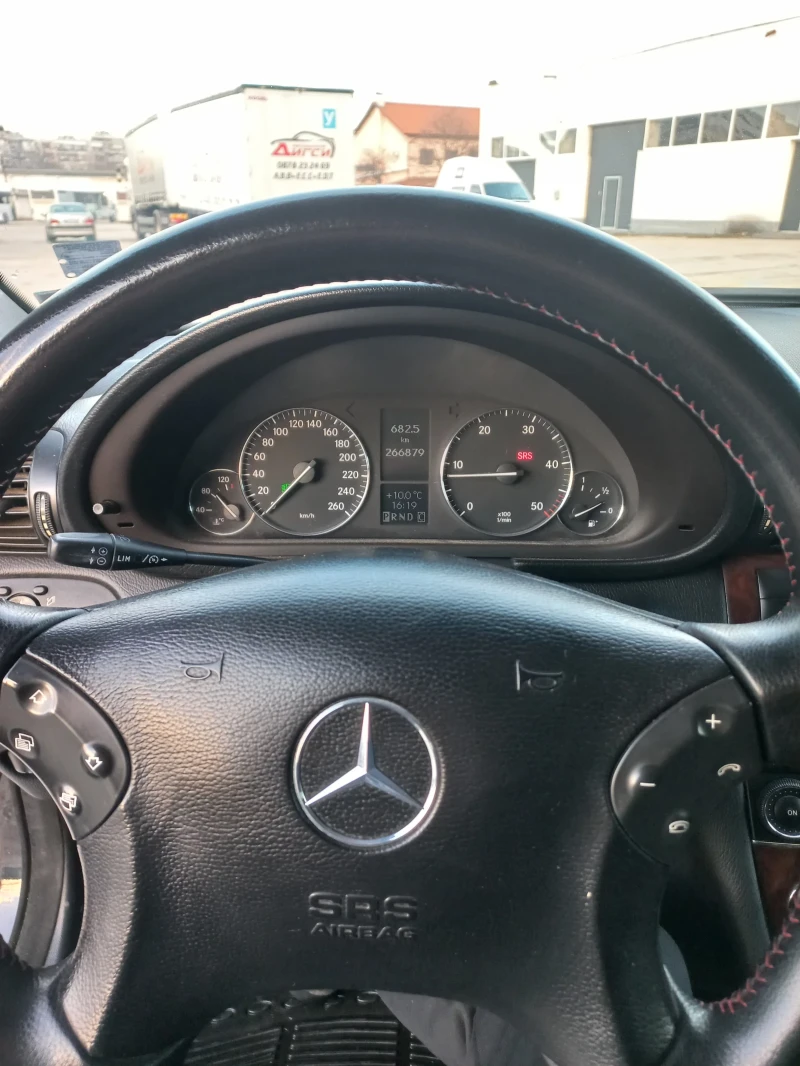 Mercedes-Benz C 220, снимка 5 - Автомобили и джипове - 52616869