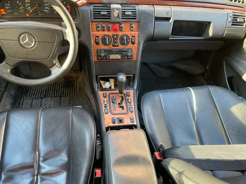 Mercedes-Benz E 220 Automatik OM611 , снимка 10 - Автомобили и джипове - 52752649